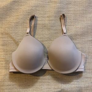 Warner's Bra 36B